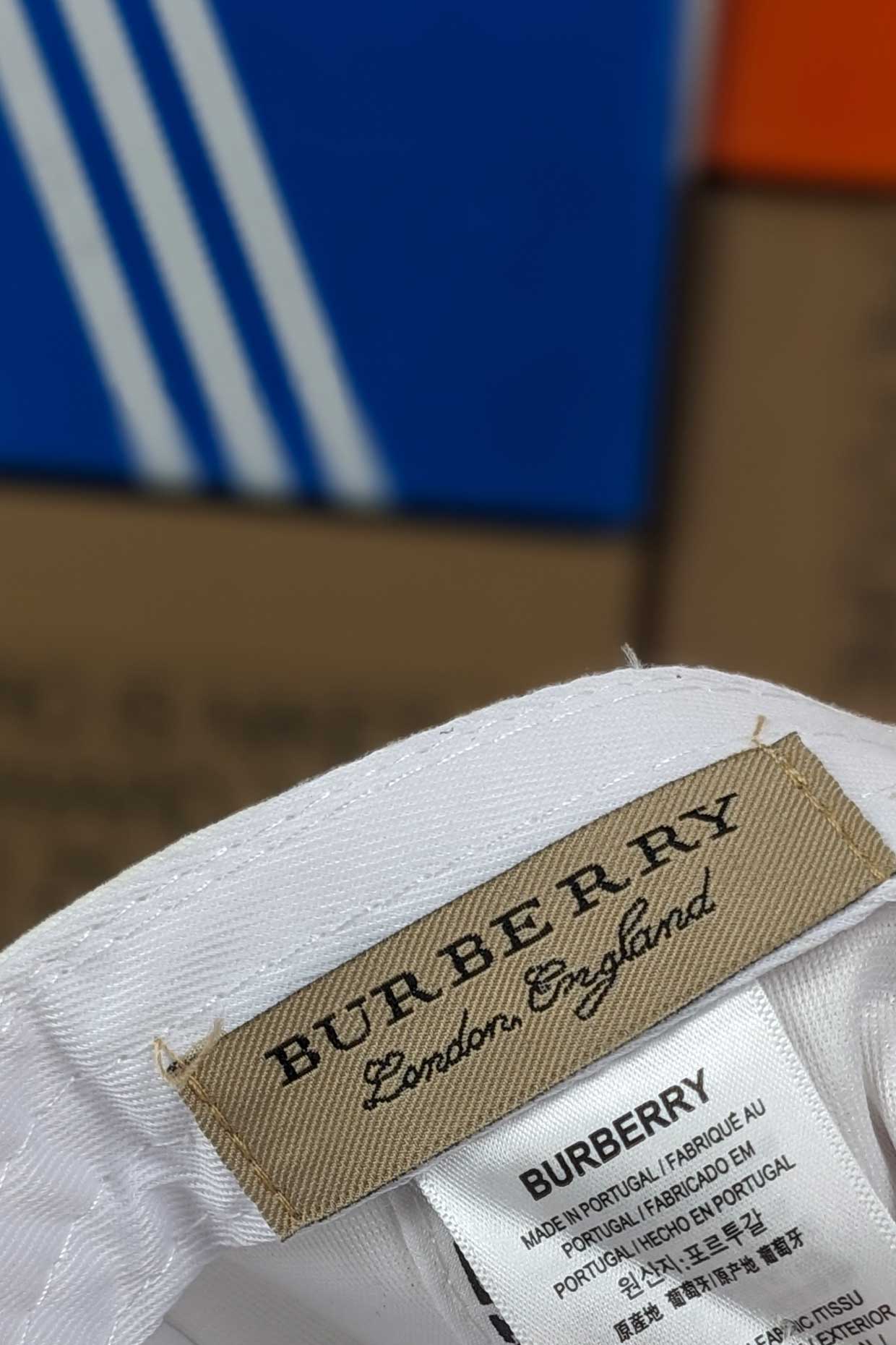 BRBRY LOGO CAP 0625023-999