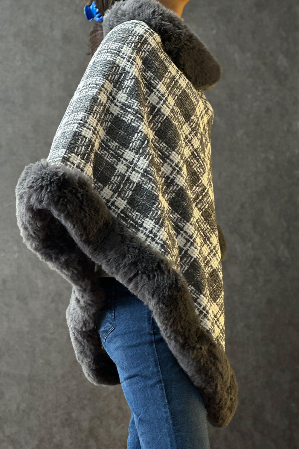 Cape Shawl Patterned Grey Shingle - 3324051