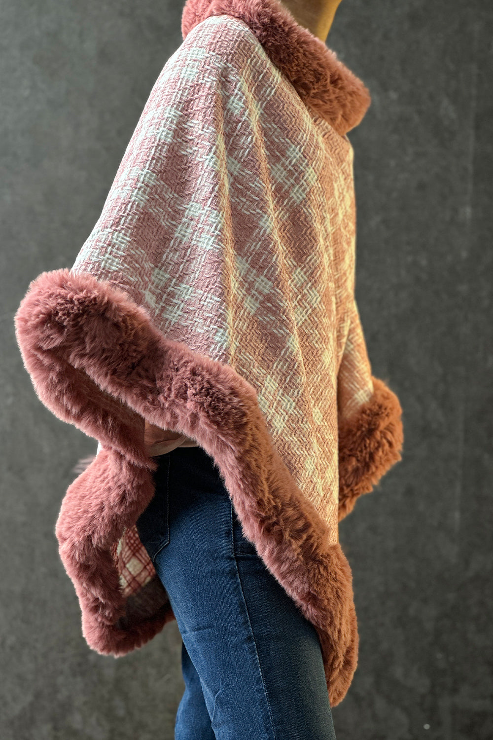 Cape Shawl Patterned Rose Wood- 3324051