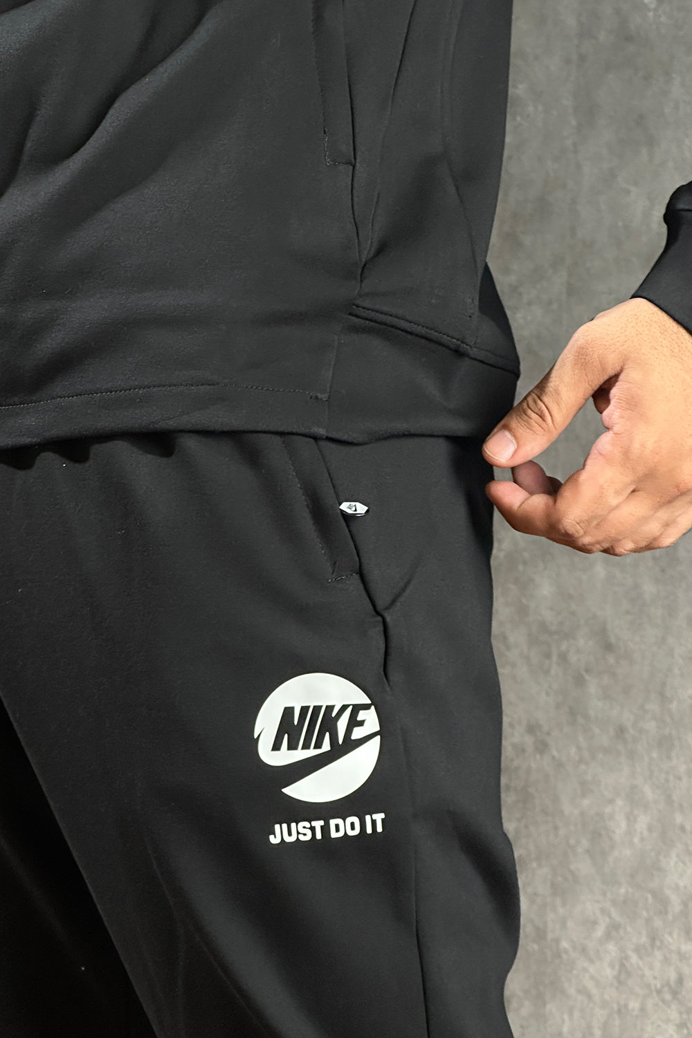 NKE Classic Collar Black  Tracksuit - 4424012